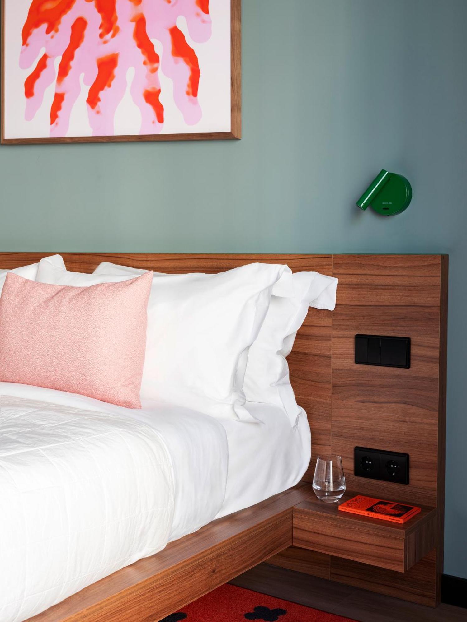 Aparthotel Numa Anjos 4*